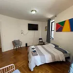 2-Bedroom Apartment In The Bronx And Pet Friendly