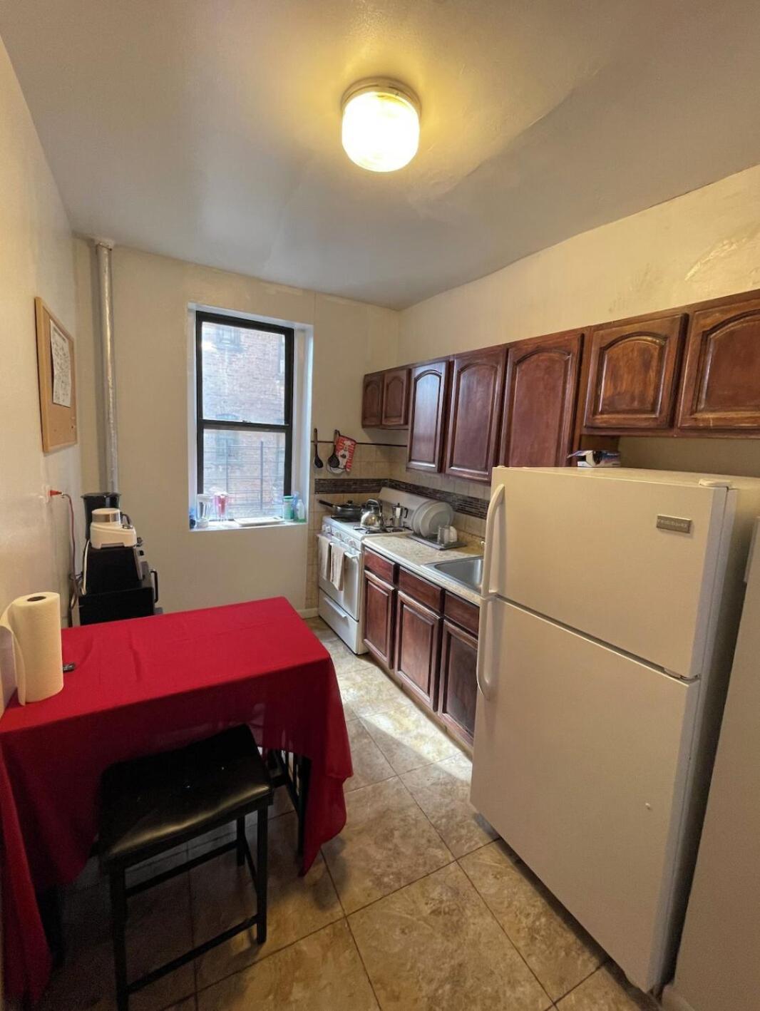 2-bedroom In The Bronx And Pet Friendly